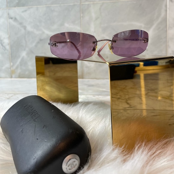 SOLD💜CHANEL Purple Tinted CC Rimless Sunglasses 4002 - Picture 3 of 12